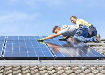 Common Challenges in DIY Solar