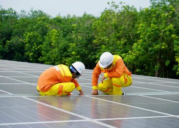 Are REC Solar Panels Worth It? Find Out with Solar Galaxy