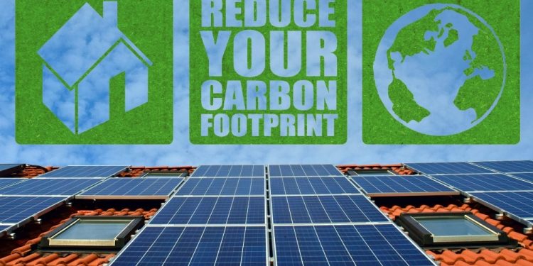 The Role of Solar Panels in Reducing Carbon Footprint