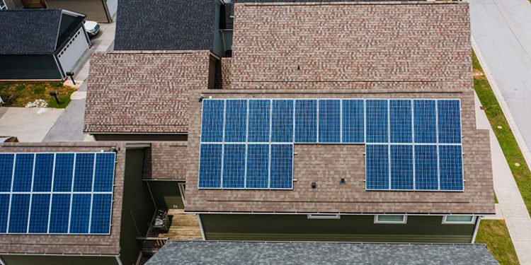Citing recent surge in imports, American solar panel makers petition government for immediate relief