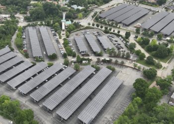 Cincinnati Zoo powers up solar parking canopy system