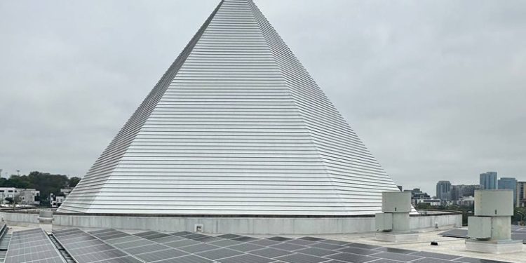 Everybody Solar installs 72-kW solar project for Nashville science center