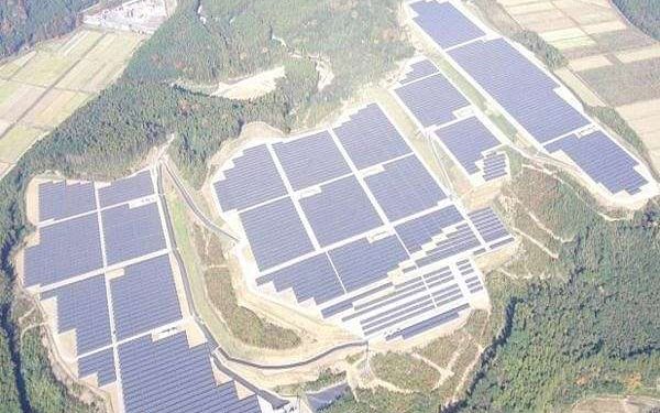Towards better solar cells through unique electricity generation