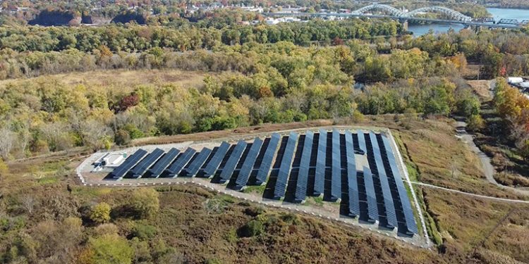 Connecticut town celebrates new 809-kW landfill solar project