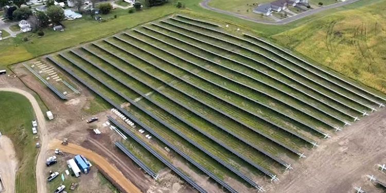 Castillo Engineering, Recon Corp Illinois community solar portfolio expected online in 2025