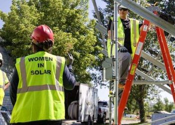 New initiative empowers Native American women with solar training