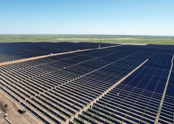 200-MW solar project now producing power for Microsoft