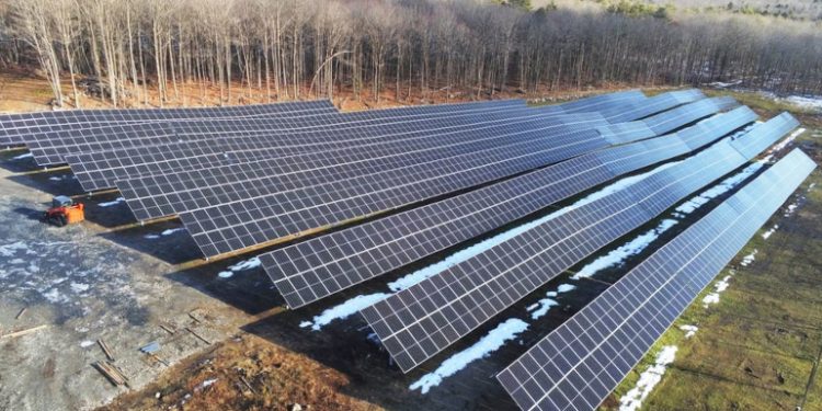 700-kW solar project installed on unused former farmland in Maine