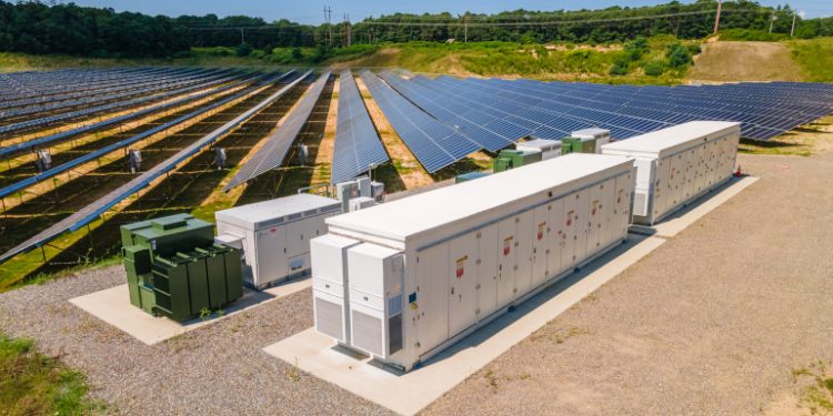 Connecticut increases amount of incentives available to growing C&I energy storage market