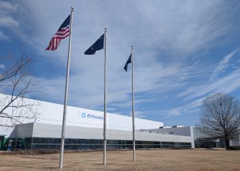 America’s largest silicon solar cell manufacturer opens its doors