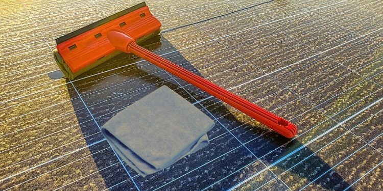 The Impact of Dust and Pollution on Solar Panel Efficiency