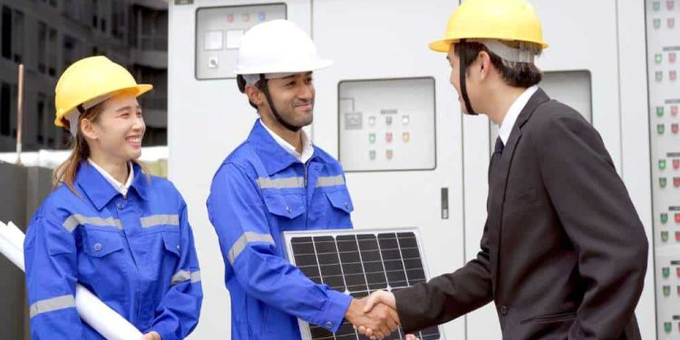 Tax Benefits for Businesses Switching to Solar in 2025