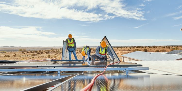 Sunnova cuts 15% of workforce to ‘focus on capital efficiency’