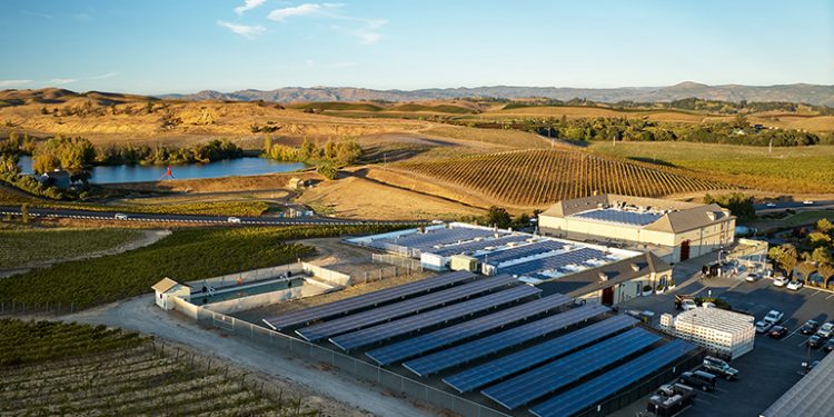 Napa Valley winery offsets nearly 80% of electricity with 427-kW solar array + microgrid