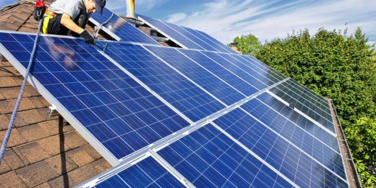 4 Benefits of Investing in Renewable Energy