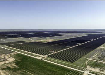 Vesper Energy cuts ribbon on one of the largest solar projects in the country