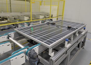 Boviet Solar starts production at North Carolina panel factory