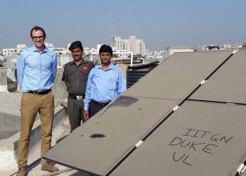 New system offers early warning of dust storms to protect solar power output