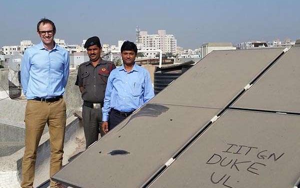 New system offers early warning of dust storms to protect solar power output
