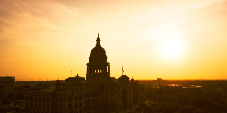 Texas legislature passes bill to expedite solar, energy storage permitting – pv magazine USA