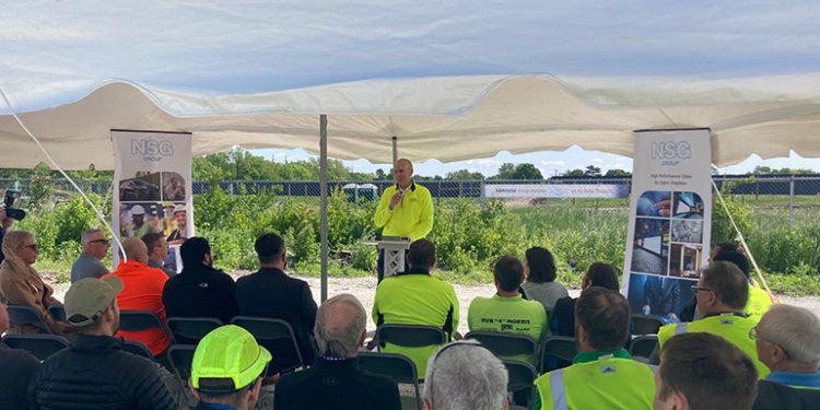 SolAmerica Energy wraps up 2-MW solar project for Illinois glass manufacturer