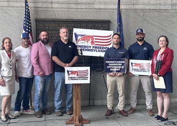 Pennsylvania solar companies hand-deliver letter opposing tax credit cuts