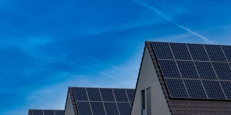 Average residential solar project $9,000 more without tax credit, said EnergySage – pv magazine USA