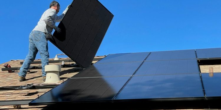 What homeowners should know about installing solar panels as tax credits come to an end – pv magazine USA