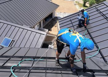 Residential solar contractors brace for market turbulence