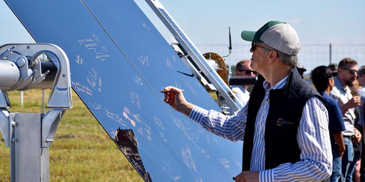 Utility-scale solar project will host row crops underneath through farmland partnership