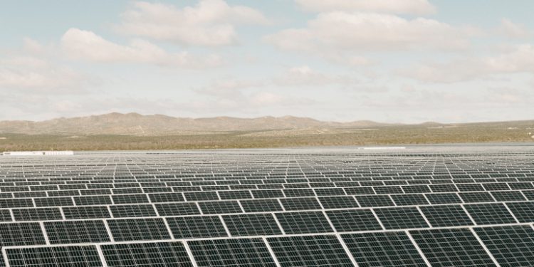 California legislature approves bill to create Western regional electricity market