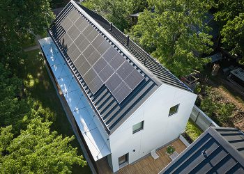 S-5! donates solar supplies for University of Kansas sustainable home project