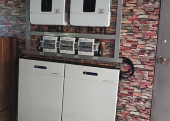 24.56kWh House Battery System: Two LFP.6144.G2 Units with Dedicated SRNE Inverters