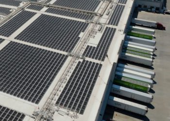 Your fruits and veggies might pass through this solar-powered distribution center in California