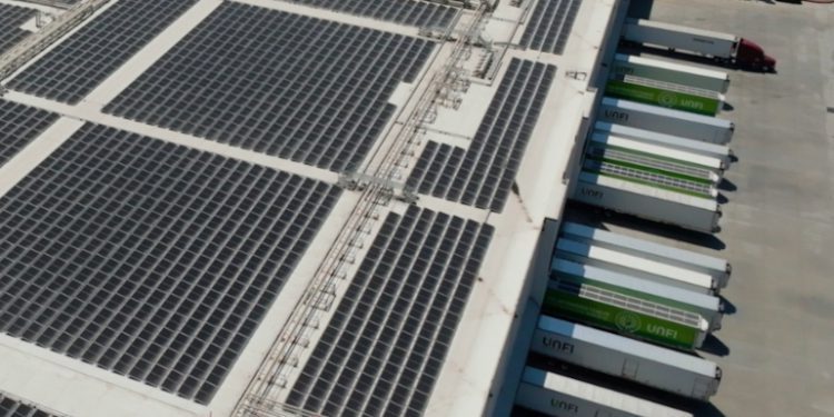 Your fruits and veggies might pass through this solar-powered distribution center in California