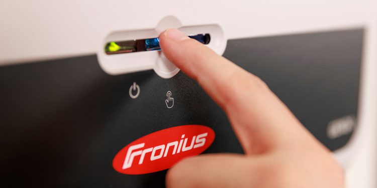 Fronius announces compatibility of GEN24 with MidNite battery inverter