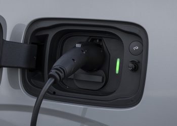 Volvo partners with dcbel to allow bidirectional charging of EX90 in US
