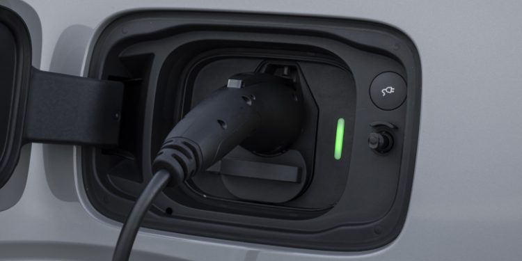 Volvo partners with dcbel to allow bidirectional charging of EX90 in US