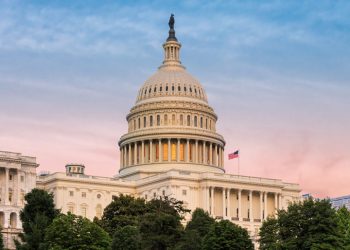 DOE removes renewable energy offices, prioritizing fossil fuels and nuclear power