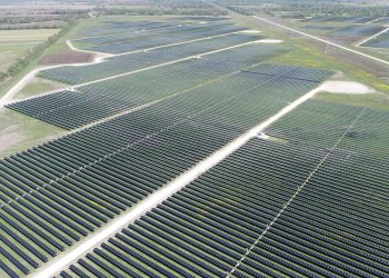 Enel completes 556-MW solar array co-located at operational 355-MW BESS