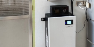 A Single 14.33kWh Energy Storage Battery Paired with One SRNE Inverter