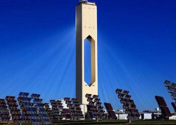 Ultrablack nanoneedles achieve new benchmarks for solar tower light absorption