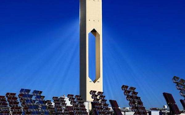 Ultrablack nanoneedles achieve new benchmarks for solar tower light absorption