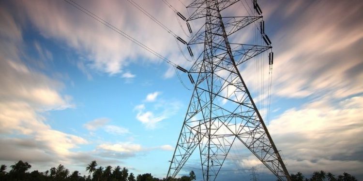 Advocacy group releases new high-capacity transmission permitting tracker tool