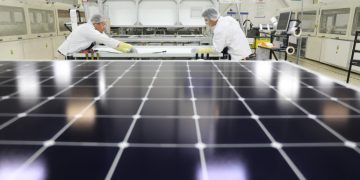 Domestic solar panel manufacturing hopeful Maxeon shut out of market