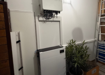 12.28kWh Lithium Battery System: One LFP.6144.G2 Unit with Deye Inverter