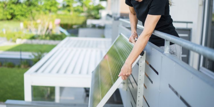 Balcony solar enters California, receives UL certification program
