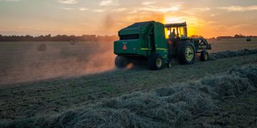 Farms can automatically dispatch solar, storage and other grid support with new Yield Energy system