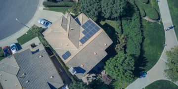 HOAs cannot refuse solar, says Missouri Supreme Court