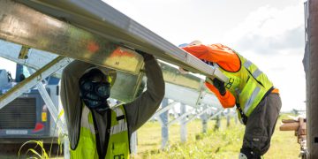 Solar still broke installation records in 2025